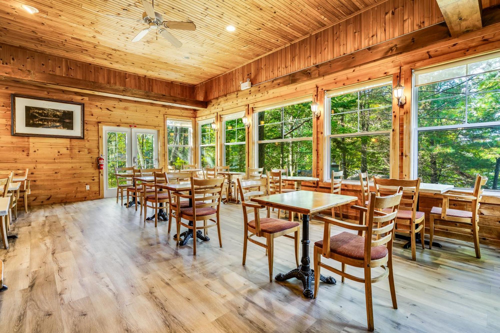 Muskoka Waterfront Retreat Villa Dwight Exterior photo