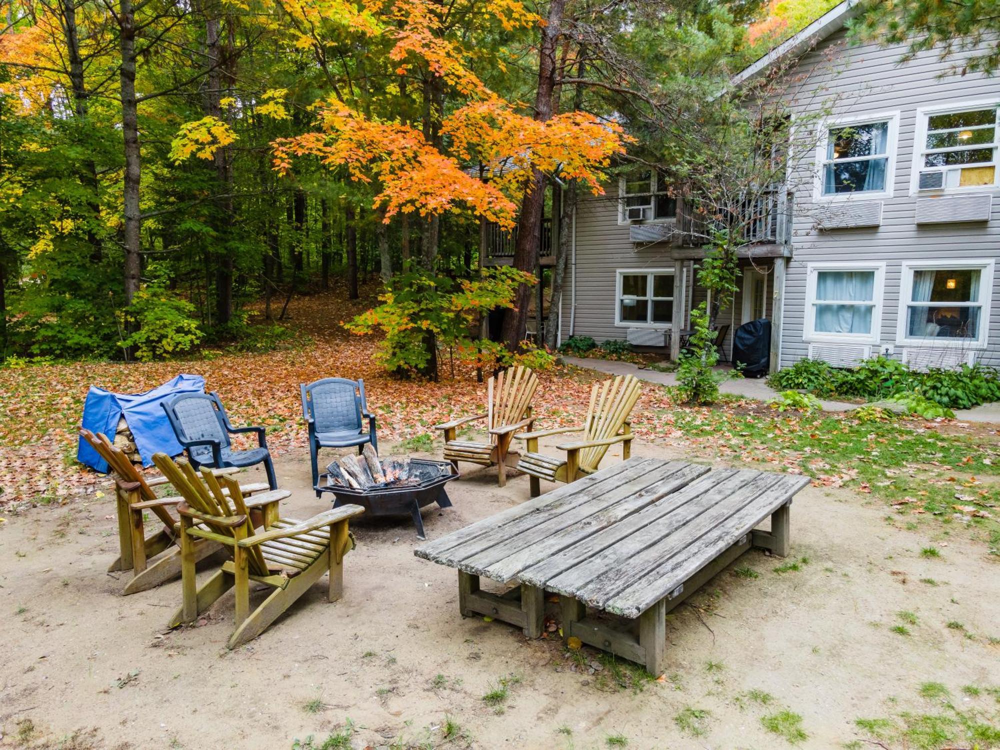 Muskoka Waterfront Retreat Villa Dwight Exterior photo